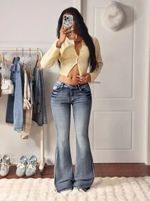SHEIN Tall 女款復古辣妹風口袋裝飾低腰喇叭牛仔褲，適合高個女性 - 中等水洗藍 - 查看 5