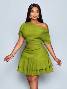 SOLERSUN Top scurt de vară, texturat, asimetric, cu umeri, încrețit, mărime plus, și fustă cu tiv cu volane în straturi, ținute de festival rave și vacanță - Verde măsline - Vizualizare 4