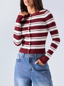 LYSMO 2025 新款极简主义秋季女装条纹印花纽扣前开襟休闲长袖针织上衣，适合外出、返校、毕业典礼、街头风和斯德哥尔摩风格。 - 彩色 - 查看 4