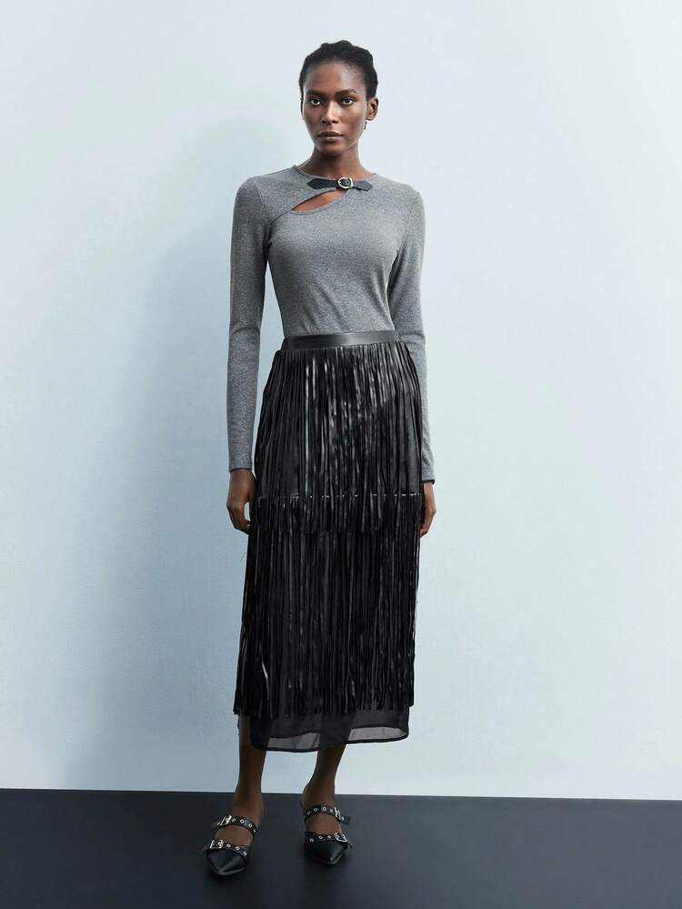 SHEIN Maija Damen schwarzer PU-Leder einfarbiger Rock mit Fransen-Dekor, schick für urbane Partys, Weihnachten, Frauen-Winterkostüme, Neujahrskostüme, gemütlich für Herbst und Winter, Weihnachten, Winter für Frauen, Herbst-Winter 2025, Strand für Frauen, stilvolle Kollektion