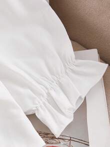 Blusa elegante per ragazze adolescenti con colletto decorato con strass e ricami