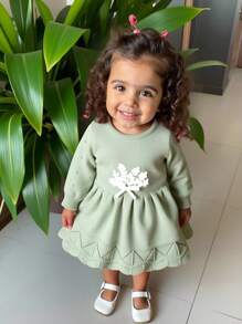 SHEIN Vintaside Kids Váy len cho bé gái, váy dệt kim cổ tròn tay dài, thích hợp cho mùa thu/đông, màu xanh lá cây nhạt, thời trang và đa năng, thích hợp mặc đi học, mặc hàng ngày, mặc nhà, mặc ngoài trời, du lịch - màu xanh lá - Xem 8