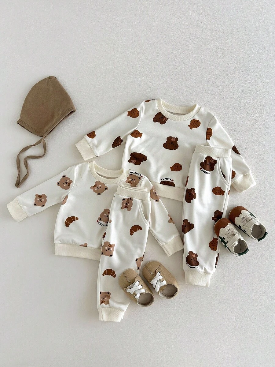SHEIN 4pcs/Set Baby Boys' Outfit,Cute Off-White Cocoa Bear & Fish Print,YUMMY Letter,Ribbed Cuffs & Hem,Comfortable Autumn Casual Wear,Family Matching - Apricot - View 1