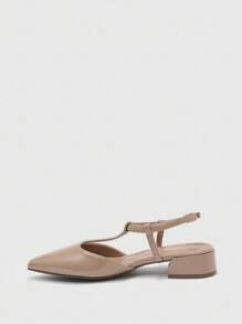 CUCCOO BIZCHIC 女士尖头扣环设计休闲平底鞋 - 杏色 - 查看 9