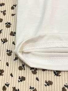 Attitoon 复古赛车图案休闲简约圆领短袖短款上衣女式T恤，适合夏季 HP CLASSIC ALIVE VINTAGE 过着现代生活 灵魂寻求冒险和探索，推动我们超越舒适区，寻找新的生活和体验 - 白色 - 查看 6