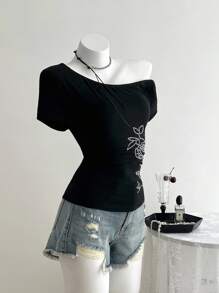 Elamini Women's Street Style Asymmetric Shoulder Ruched Floral Print Rhinestone T-Shirt - Black - View 5