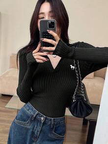 DAZY Sweater Wanita Slim Fit Warna Polos Kerah Bulat Lengan Panjang Musim Gugur/Dingin - Hitam - View 5