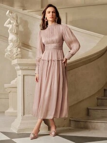 Savoree 高腰泡泡袖长裙，采用闪亮面料和腰部镶片细节 - 查看 7