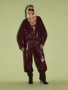 KIZN Sudadera con capucha de piel sintética (PU) oversize, chaqueta cálida de moda para otoño e invierno, prenda con cierre delantero con cremallera y cordón - Burdeos - Ver 5