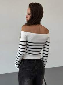 Aloruh 女士新款秋冬露肩简约时尚街头潮流撞色黑白条纹修身短款针织上衣 - 白色 - 查看 9