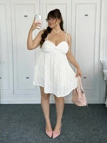 CovetEZ 大码休闲度假风格无袖纹理白色连衣裙