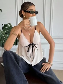 SHEIN Frenchy Women's French Contrast Color Strap Cami Top,Black And White,Summer,Seksi Chic,Brunch Casual Blouses,Old Money Style Business Casual Cute - Multicolor - View 2