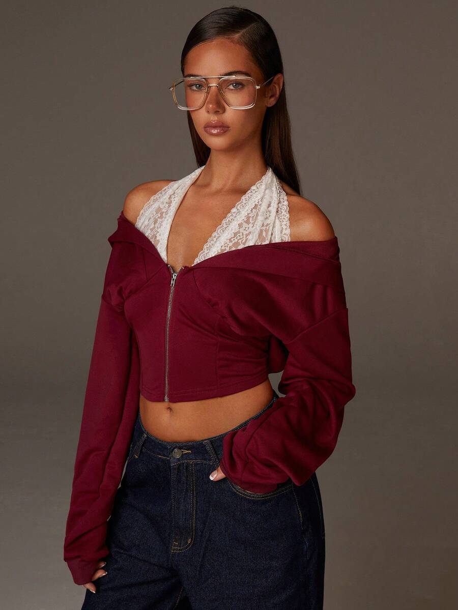 Athîral Veste courte à capuche zippée, manches longues, en laine rouge vin avec dentelle blanche contrastante à la taille, idéale pour Noël