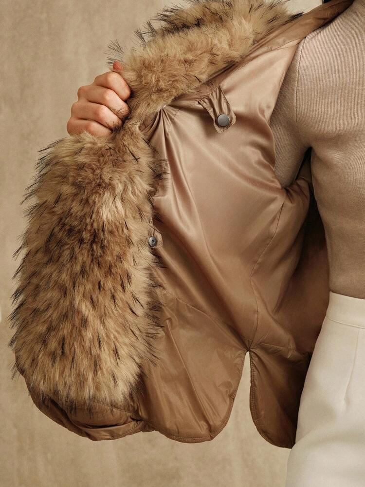 Women's Elegant Khaki Fox Fur Collar Hooded Knit Sleeve Short Windbreaker Jacket, Autumn/Winter