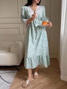 DAZY 浪漫花卉蕾丝拼接 V 领束腰女式睡袍睡衣 - 藍色 - 查看 6