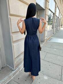 Carolina Barros 女式深V领无袖休闲牛仔裹身裙 - 藍色 - 查看 2