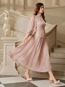 Savoree 高腰泡泡袖长裙，采用闪亮面料和腰部镶片细节 - 查看 6