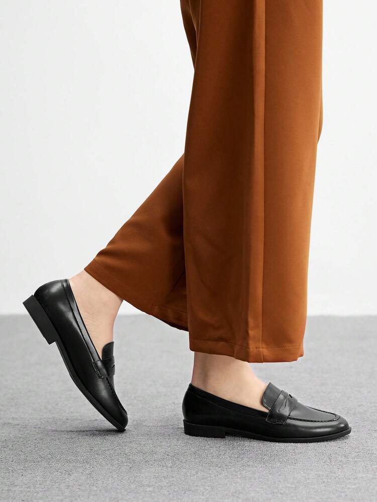 CUCCOO BIZCHIC Women's Fashionable Gray Flat Shoes