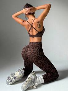 Dewbera 无缝高弹豹纹运动文胸和紧身裤套装女士健身套装 - 棕色 - 查看 4