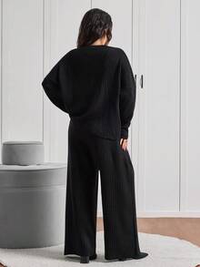 EURMUSE Minimalist Ribbed Knit Lounge Set – Black, Cozy, Two Pieces, Soft Touch - Black - View 2