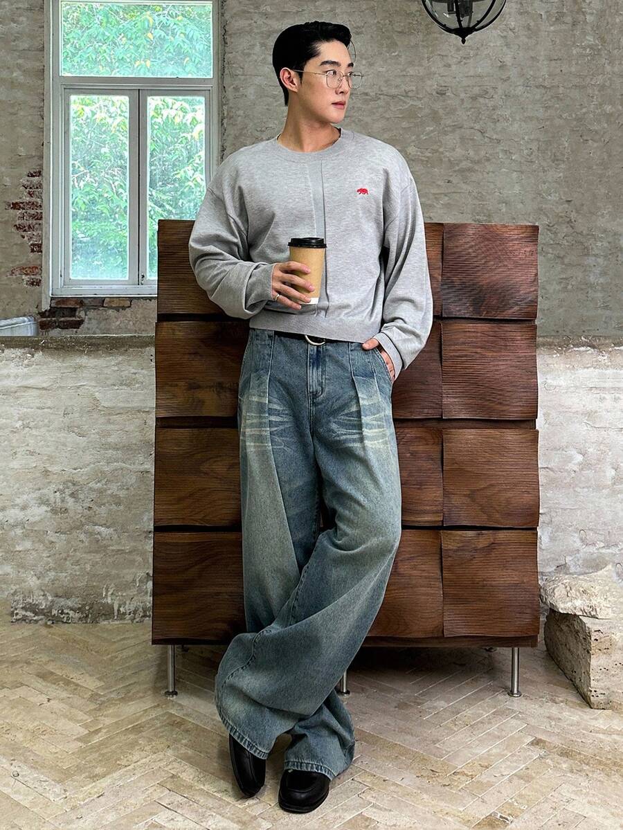 SWAVVY 男士动物刺绣圆领落肩长袖休闲毛衣，秋季 - 淺灰色 - 查看 1