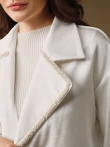Anewsta Áo khoác dạ nữ dài bằng vải satin trắng, cổ bẻ, thắt lưng đính đá, dáng dài, màu trắng, thu/đông - trắng - Xem 3