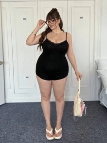 CovetEZ Plus Size Women Solid Color Contrast Lace Bow Decor Romper