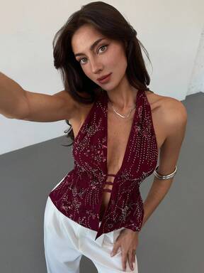 Aloruh Top de tirantes sin espalda con parches de lentejuelas para mujer en color morado-rojo profundo