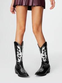 ROMWE Goth 女式黑色刺绣西部靴，V 型尖头粗跟皮革高筒靴，低跟及膝马靴 - 黑色 - 查看 2