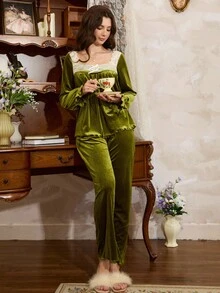 Côtesoire 女士法式牛油果绿丝绒褶皱领撞色蕾丝睡衣套装 绿色丝绒睡衣套装 绿色睡衣套装 两件套睡衣套装 绿色睡衣套装 丝绒睡衣 绿色丝绒睡衣 舒适优雅细节，秋冬服装 - 綠色 - 查看 5