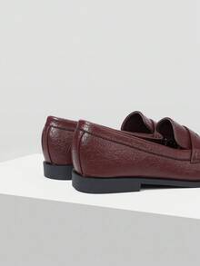 MOTF 女士 PU 皮革乐福鞋，复古英伦风格，时尚优雅，舒适一脚蹬平底鞋 - 酒紅色 - 查看 6