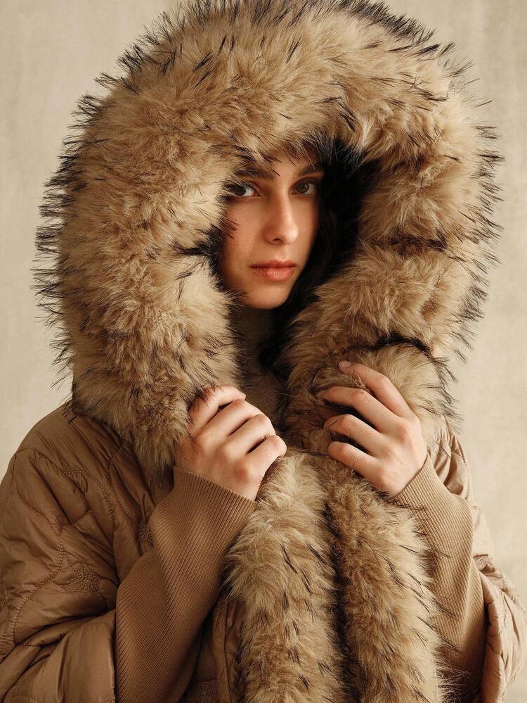 Women's Elegant Khaki Fox Fur Collar Hooded Knit Sleeve Short Windbreaker Jacket, Autumn/Winter