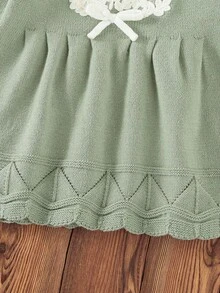 SHEIN Vintaside Kids Váy len cho bé gái, váy dệt kim cổ tròn tay dài, thích hợp cho mùa thu/đông, màu xanh lá cây nhạt, thời trang và đa năng, thích hợp mặc đi học, mặc hàng ngày, mặc nhà, mặc ngoài trời, du lịch - màu xanh lá - Xem 6