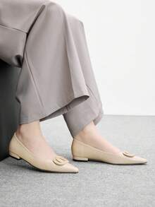 CUCCOO BIZCHIC Zapatos de tacón bajo cómodos con puntera en punta de estilo francés en color albaricoque para mujer