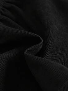 SHEIN Jupe évasée classique de couleur unie pour bébés filles. Design évasé classique, généreux et élégant. Design minimaliste de couleur unie, polyvalent et , convenant aux bébés de différents types de corps. Un élément de mode essentiel dans la garde-robe pour les saisons d'automne et d'hiver.