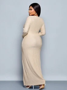 SOLERSUN Váy maxi xoắn thanh lịch cho nữ, cổ tròn, tay dài xẻ cao, trang trí kim loại, chất liệu vải jacquard màu mơ, thích hợp cho tiệc Giáng sinh, kỳ nghỉ, hẹn hò và ngày lễ tình nhân - Màu be - Xem 2