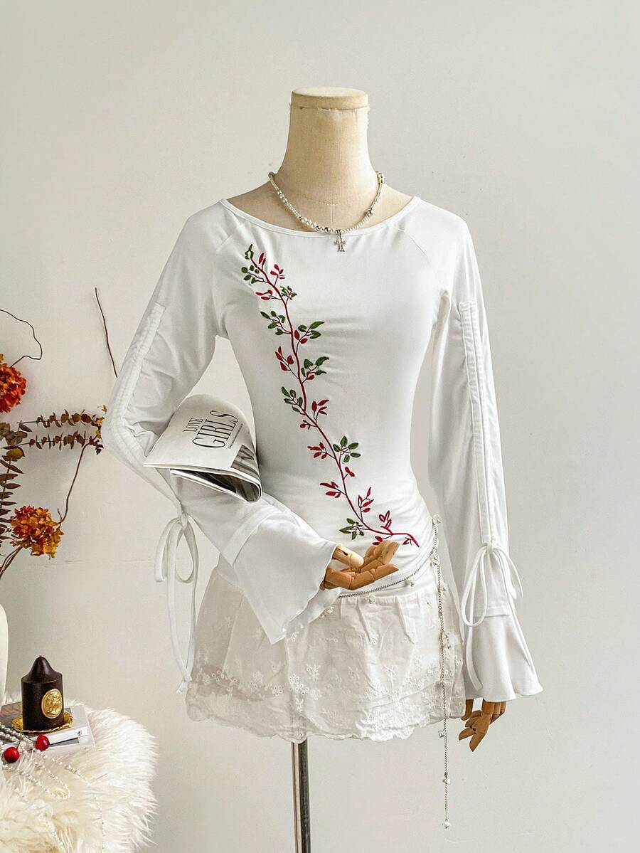 SHEIN Unity Women's Autumn/Winter Off Shoulder Vintage Floral Embroidered Y2K 2000s Style Bodycon Street Wear Flare Sleeve Long Sleeve T-Shirt - White - View 1