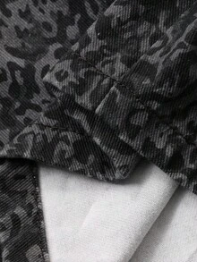 DAZY Jeans de tiro bajo de mujer con lavado texturizado y estampado completo - Gris - Ver 9