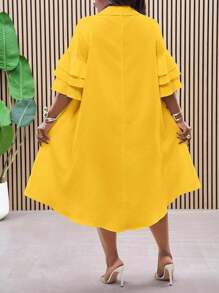 SHEIN CURVE+ 2025 年新款女装 - 狂欢、复活节、老钱风格、乡村音乐会、外出、仙女风、节日、热带度假、适合春夏季、夏季服装、狂欢、欧洲夏季、春季、西部服饰、音乐会、毕业典礼、适合日常通勤、商务休闲、极简休闲沙滩装 - 分层荷叶边袖衬衫、不对称下摆中长连衣裙、曲线加大码、波西米亚度假加大码黄色连衣裙加大码荷叶边连衣裙 5xl 加大码柠檬色连衣裙加大码加大码 Ov - 黃色 - 查看 2