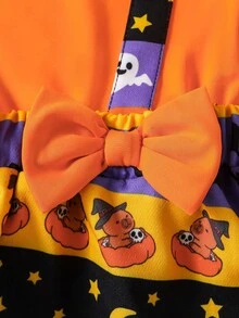 SHEIN Perso Play 2 件套女婴万圣节荷叶边长袖围裙套装，带 3D 蝴蝶结和南瓜图案，休闲可爱的节日装 - 彩色 - 查看 8