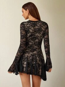 SHEIN BAE Váy ngắn chữ A dài tay bó sát ren đen cổ chữ V không đối xứng dành cho nữ mùa thu đông, Quần áo mùa thu cho nữ, Váy thanh lịch cho nữ, Trang phục Halloween, Giáng sinh, Váy đen, Váy dạ hội, Trang phục nghỉ lễ cho nữ - màu đen - Xem 2
