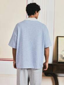 SWAVVY 男士休闲二合一前字母刺绣短袖Polo衫 - 淺灰色 - 查看 2