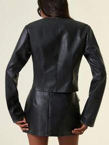 GENKIRA Bộ 2 áo crop top da PU đen cổ chữ V sâu, thiết kế khóa kéo và chân váy ngắn cạp trễ, trang phục dự tiệc gợi cảm thường ngày - màu đen - Xem 2