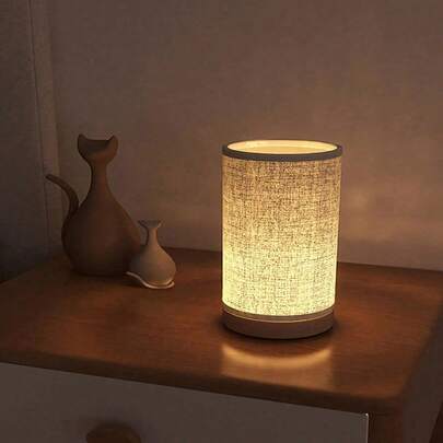 1 Đèn ngủ vải cổ điển có đế gỗ, đèn bàn sáng tạo lãng mạn ấm áp dùng để trang trí phòng