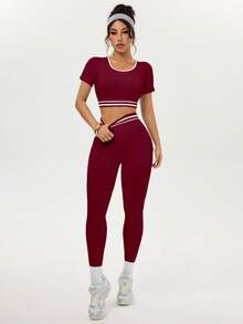 Dewbera Bộ đồ thể thao liền mạch áo crop top và quần legging kẻ sọc tương phản dành cho nữ - Màu Đỏ Sâu - Xem 1