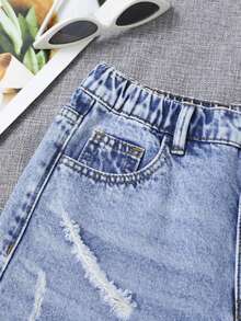 Pantaloncini di jeans casual e comodi da donna, in stile preppy e all'aperto, con vita elastica, chiusura con chiusura lampo e design vissuto - Blu lavato medio - Visualizzare 5