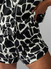 MISSGUIDED PLUS Bộ đồ ngủ tay ngắn cài nút họa tiết bò cỡ lớn mặc ở nhà mặc ngủ mặc ban đêm mặc mùa hè mùa xuân thoải mái thư giãn mặc nhà - màu đen - Xem 7