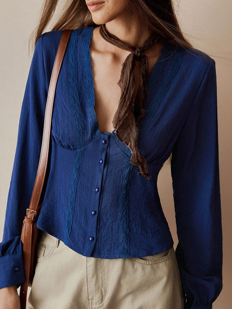 Florisole Elegante blusa da donna con fiori in pizzo, patchwork, apertura frontale, decorazione con bottoni di perle e vita stretta, autunnale - Blu Navy - Visualizzare 1
