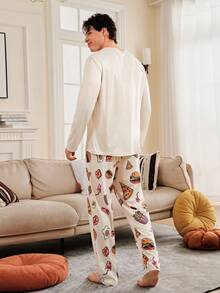 SHEIN 汉堡和汽水印花长袖上衣和裤子睡衣套装，男士食品睡衣，快餐睡衣，汉堡睡衣，男士睡衣套装，秋冬服装 - 杏色 - 查看 3