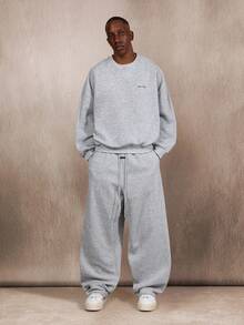 SUMWON Essential Heavyweight Oversized Crewneck Sweatshirt Classic Heathered Texture Loungewear Streetwear Fall Winter Comfort Casual Wear